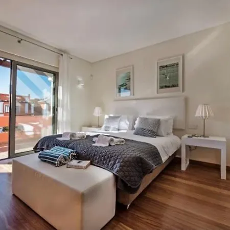 Lux - 5o * 루즈드타비라